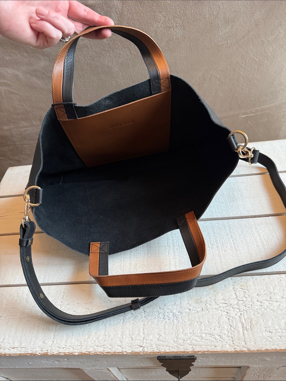 Magnolia Carmin Black Essential Black Crossbody Tota - Picture 2 of 6